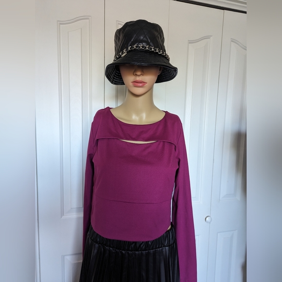 NWT Core IO dark purple Open Front Long Sleeve Crop Top Size Medium. - Picture 1 of 13